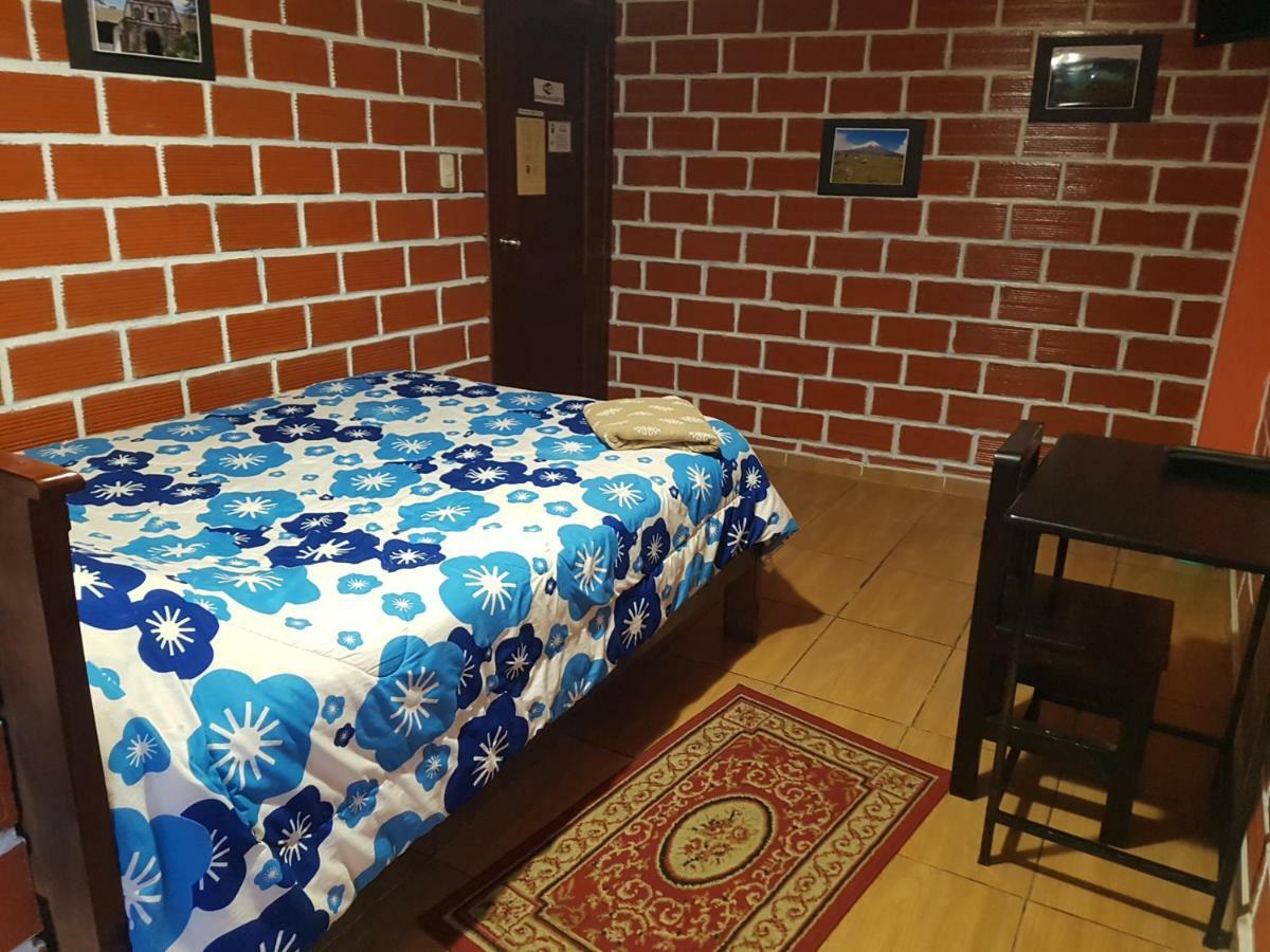 Hostal Sendero De Volcanes ลาตาคุงกา ภายนอก รูปภาพ