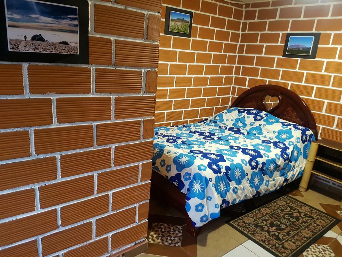 Hostal Sendero De Volcanes ลาตาคุงกา ภายนอก รูปภาพ